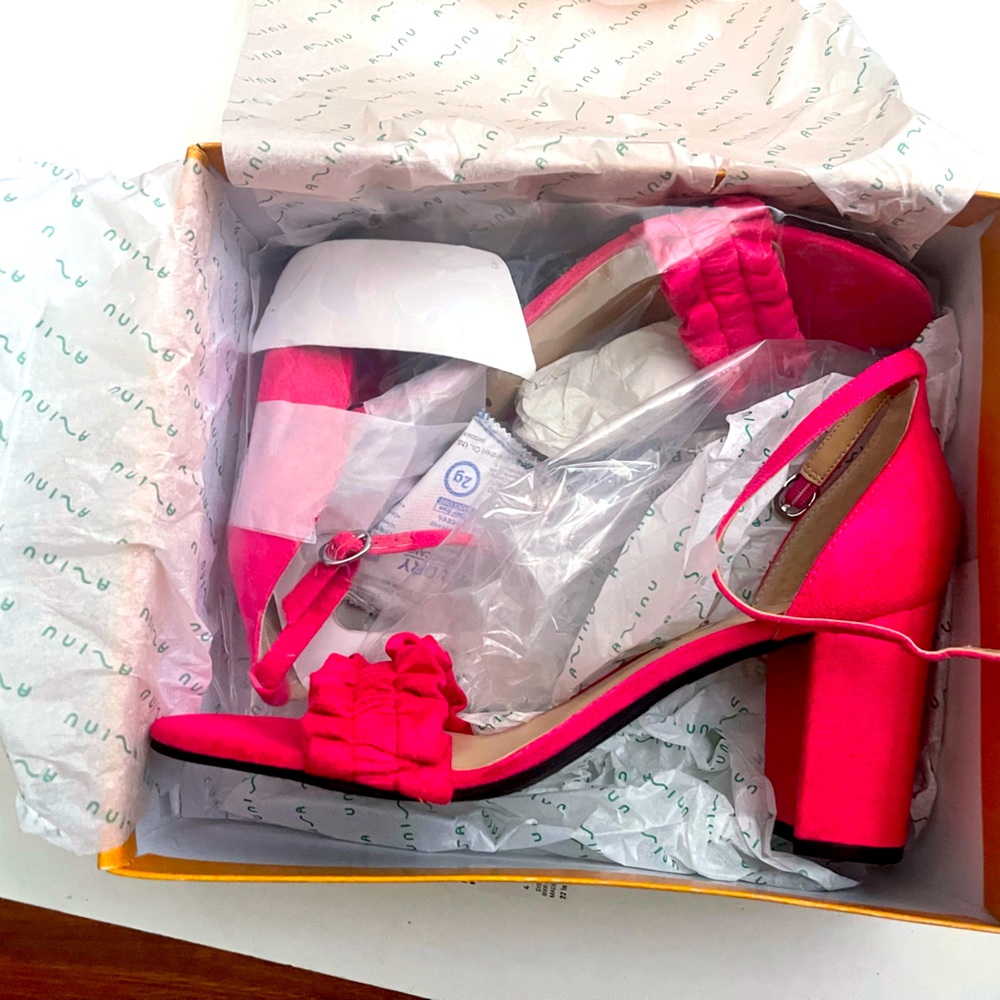 Unisa heels